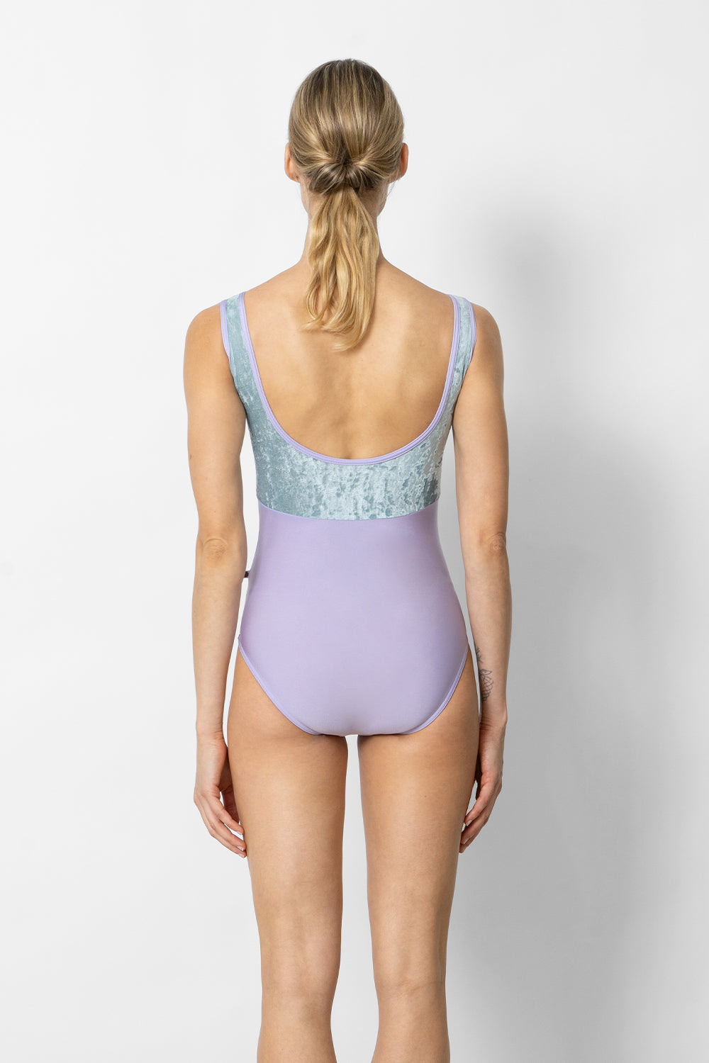 Anna Duo leotard in N-Poem body color with CV-Ice top color and N-Poem trim color