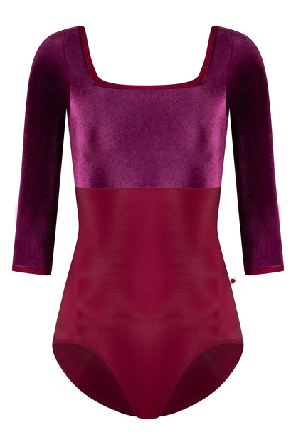 Marieke leotard in N-Burgundy body color with V-Roxy top color, 3Q Sleeves and N-Burgundy trim color