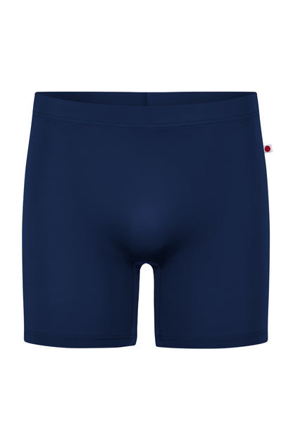 Steven shorts in T-Cosmo