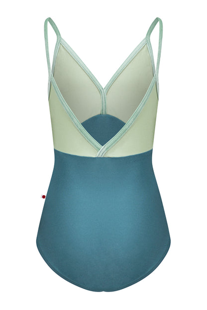 Kids Daria leotard in N-Frost body color with N-Ginko top color and V-Meadow trim color