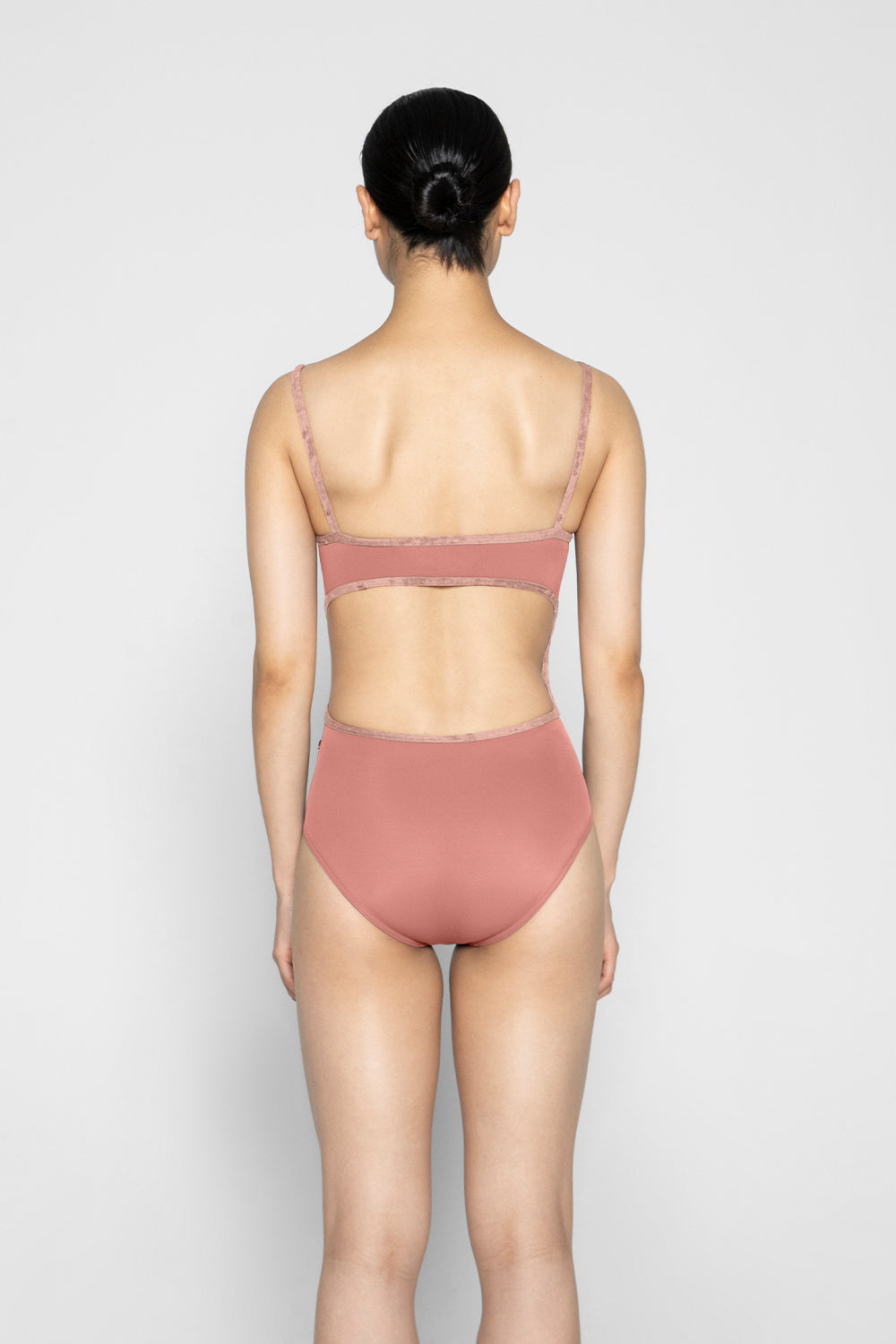 Kiki leotard in T-Nectar body color with CV-Pecan trim color
