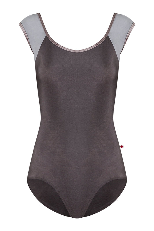 Kids Wendy leotard in N-Shadow body color with N-Sterling sleeve color and CV-Phantom trim color